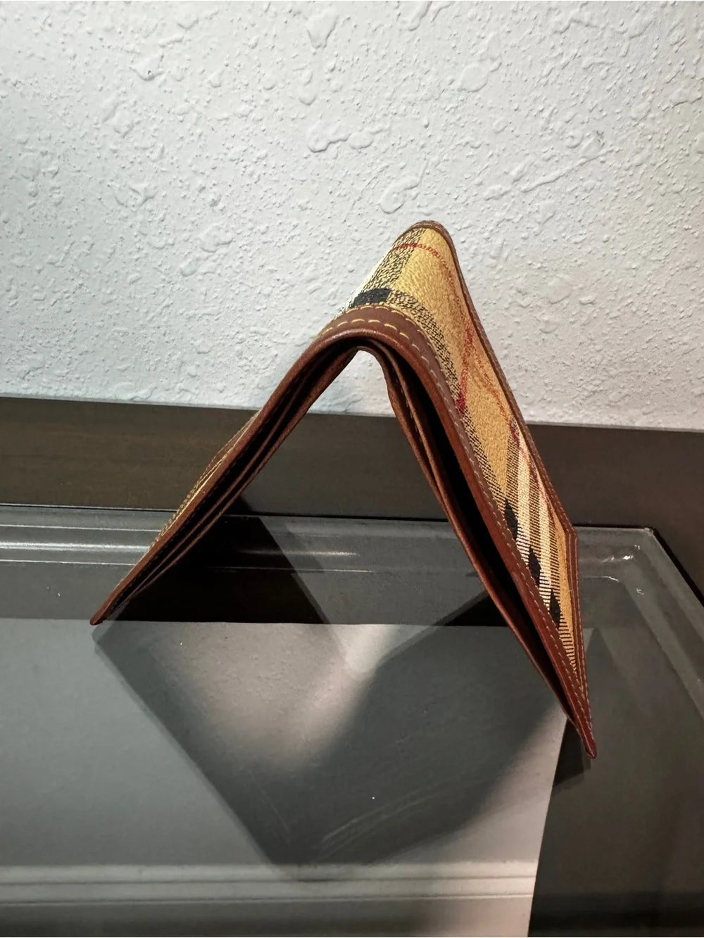 Burberry bifold featuring
